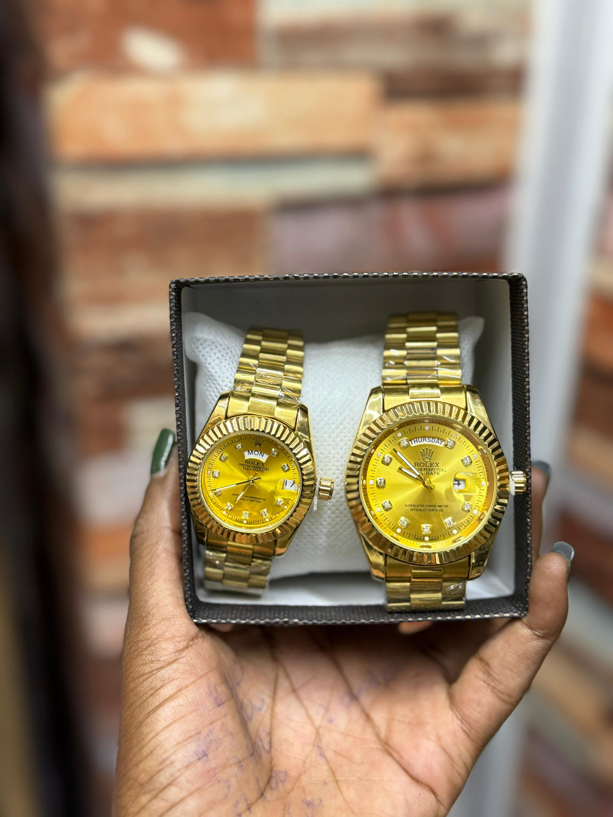 Luxury Gold Couple Watches – Matching Set